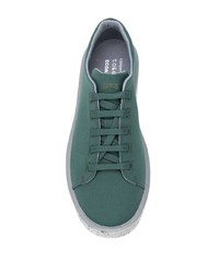 dunkelgrüne niedrige Sneakers von Camper