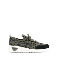 dunkelgrüne Segeltuch niedrige Sneakers mit Leopardenmuster