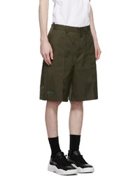 dunkelgrüne Shorts von Valentino