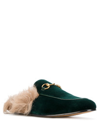 dunkelgrüne Slipper von Gucci