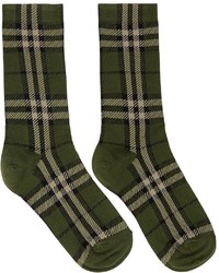 dunkelgrüne Socken mit Schottenmuster