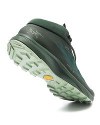 dunkelgrüne Sportschuhe von Arc'teryx