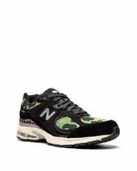 dunkelgrüne Sportschuhe von New Balance