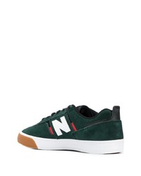 dunkelgrüne Wildleder niedrige Sneakers von New Balance