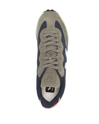 dunkelgrüne Wildleder niedrige Sneakers von Veja