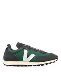 dunkelgrüne Wildleder niedrige Sneakers von Veja