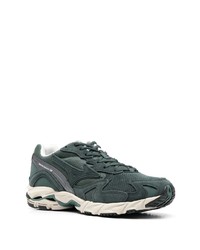 dunkelgrüne Wildleder niedrige Sneakers von Mizuno