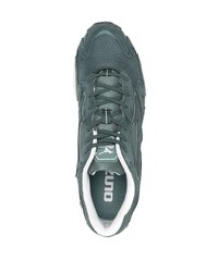 dunkelgrüne Wildleder niedrige Sneakers von Mizuno