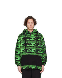 dunkelgrüner bedruckter Pullover mit einem Kapuze von Perks And Mini