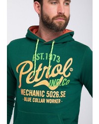 dunkelgrüner bedruckter Pullover mit einem Kapuze von Petrol Industries