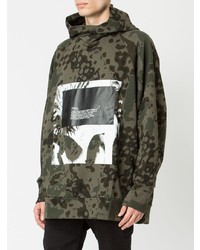 dunkelgrüner Camouflage Pullover mit einem Kapuze von Julius