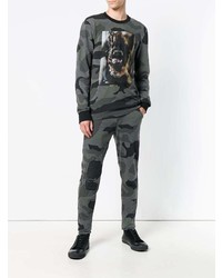 dunkelgrüner Camouflage Pullover mit einem Rundhalsausschnitt von RH45