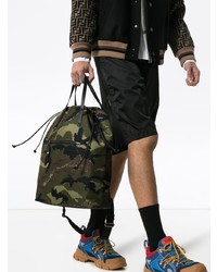 dunkelgrüner Camouflage Rucksack von Valentino