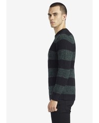 dunkelgrüner horizontal gestreifter Pullover mit einem Rundhalsausschnitt von khujo