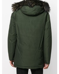 dunkelgrüner Parka von Woolrich