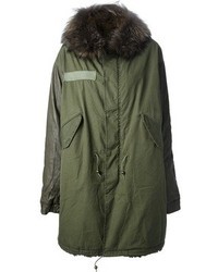 dunkelgrüner Parka