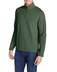 dunkelgrüner Pullover mit einem Reißverschluss am Kragen von Eddie Bauer