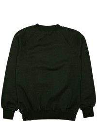 dunkelgrüner Pullover mit einem Rundhalsausschnitt