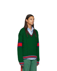 dunkelgrüner Pullover mit einem V-Ausschnitt von Gucci