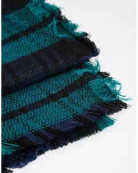 dunkelgrüner Schal mit Schottenmuster