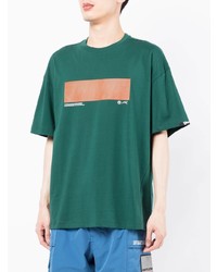 dunkelgrünes bedrucktes T-Shirt mit einem Rundhalsausschnitt von AAPE BY A BATHING APE