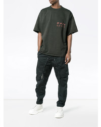 dunkelgrünes bedrucktes T-Shirt mit einem Rundhalsausschnitt von Yeezy