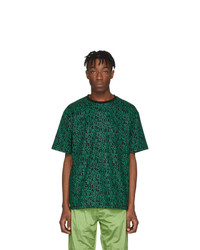 dunkelgrünes bedrucktes T-Shirt mit einem Rundhalsausschnitt von Clot