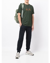 dunkelgrünes bedrucktes T-Shirt mit einem Rundhalsausschnitt von Armani Exchange