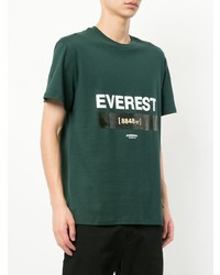 dunkelgrünes bedrucktes T-Shirt mit einem Rundhalsausschnitt von Yoshiokubo