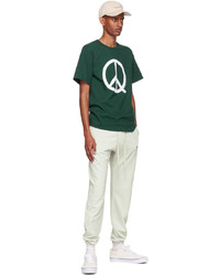 dunkelgrünes bedrucktes T-Shirt mit einem Rundhalsausschnitt von Museum of Peace & Quiet