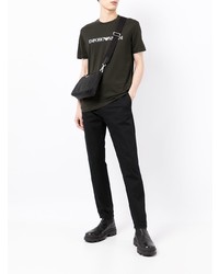 dunkelgrünes bedrucktes T-Shirt mit einem Rundhalsausschnitt von Emporio Armani