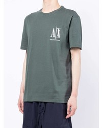 dunkelgrünes bedrucktes T-Shirt mit einem Rundhalsausschnitt von Armani Exchange