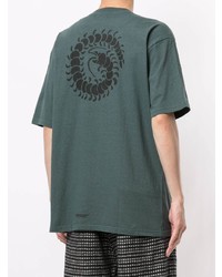 dunkelgrünes bedrucktes T-Shirt mit einem Rundhalsausschnitt von Undercover