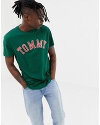 dunkelgrünes bedrucktes T-Shirt mit einem Rundhalsausschnitt von Tommy Jeans