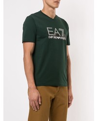 dunkelgrünes bedrucktes T-Shirt mit einem V-Ausschnitt von Ea7 Emporio Armani