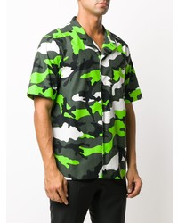 dunkelgrünes Camouflage Kurzarmhemd von Valentino