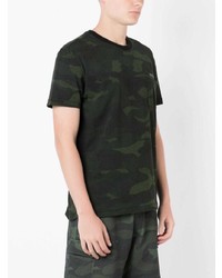 dunkelgrünes Camouflage T-Shirt mit einem Rundhalsausschnitt von OSKLEN