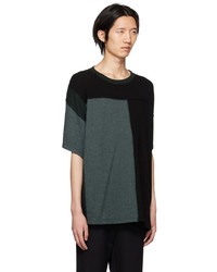 dunkelgrünes Strick T-Shirt mit einem Rundhalsausschnitt von MM6 MAISON MARGIELA