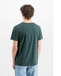 dunkelgrünes T-Shirt mit einem Rundhalsausschnitt von Alpha Industries