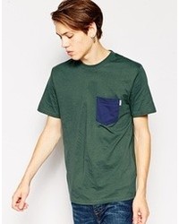 dunkelgrünes T-Shirt mit einem Rundhalsausschnitt von Carhartt