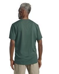 dunkelgrünes T-Shirt mit einem Rundhalsausschnitt von Jack Wolfskin