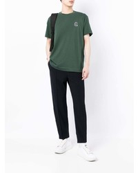 dunkelgrünes T-Shirt mit einem Rundhalsausschnitt von Emporio Armani