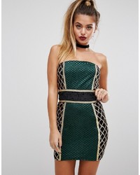 dunkelgrünes verziertes Kleid von PrettyLittleThing