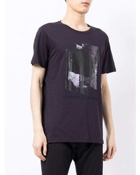 dunkellila bedrucktes T-Shirt mit einem Rundhalsausschnitt von Emporio Armani