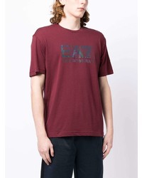 dunkellila bedrucktes T-Shirt mit einem Rundhalsausschnitt von Ea7 Emporio Armani