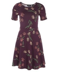 dunkellila Freizeitkleid mit Blumenmuster von Dorothy Perkins