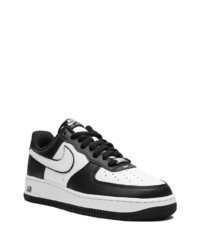 dunkellila Leder niedrige Sneakers von Nike