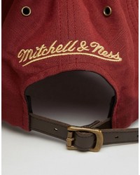 dunkelrote Baseballkappe von Mitchell & Ness