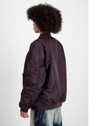 dunkelrote Bomberjacke von Alpha Industries