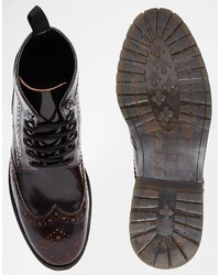 dunkelrote Brogue Stiefel aus Leder von Asos
